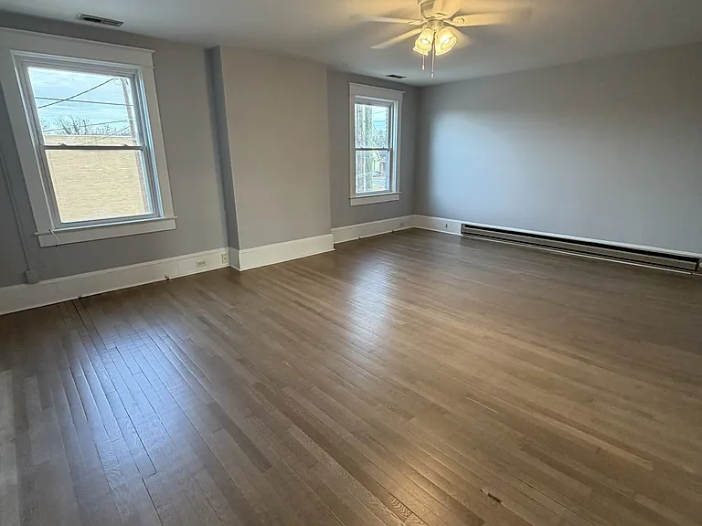 727 Kensington Ave #D — Photo 10