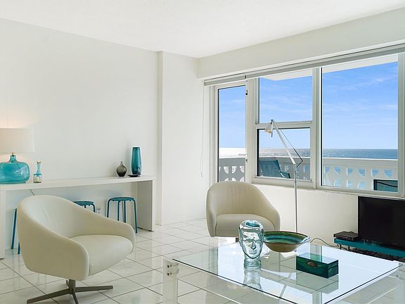 5th image of 4010 Galt Ocean Drive #908