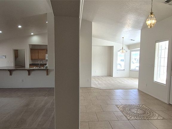 2nd image of 5241 Graystone Dr