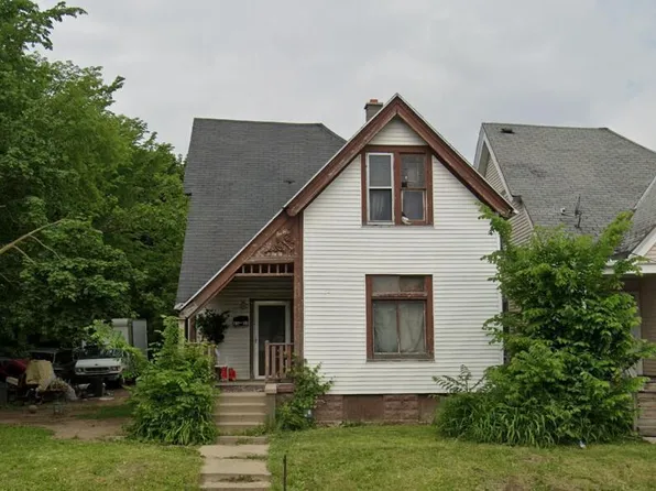 2133 N 27th STREET, Milwaukee, WI 53208