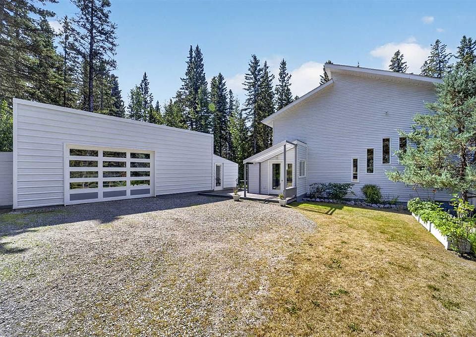 1st image of 32579 NE Range Road 52 #7