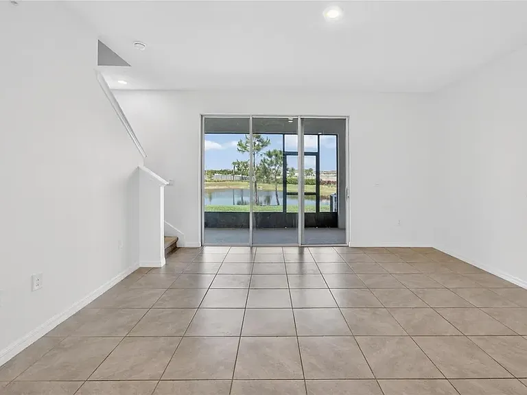 136 Mangrove Shade Cir — Photo 9