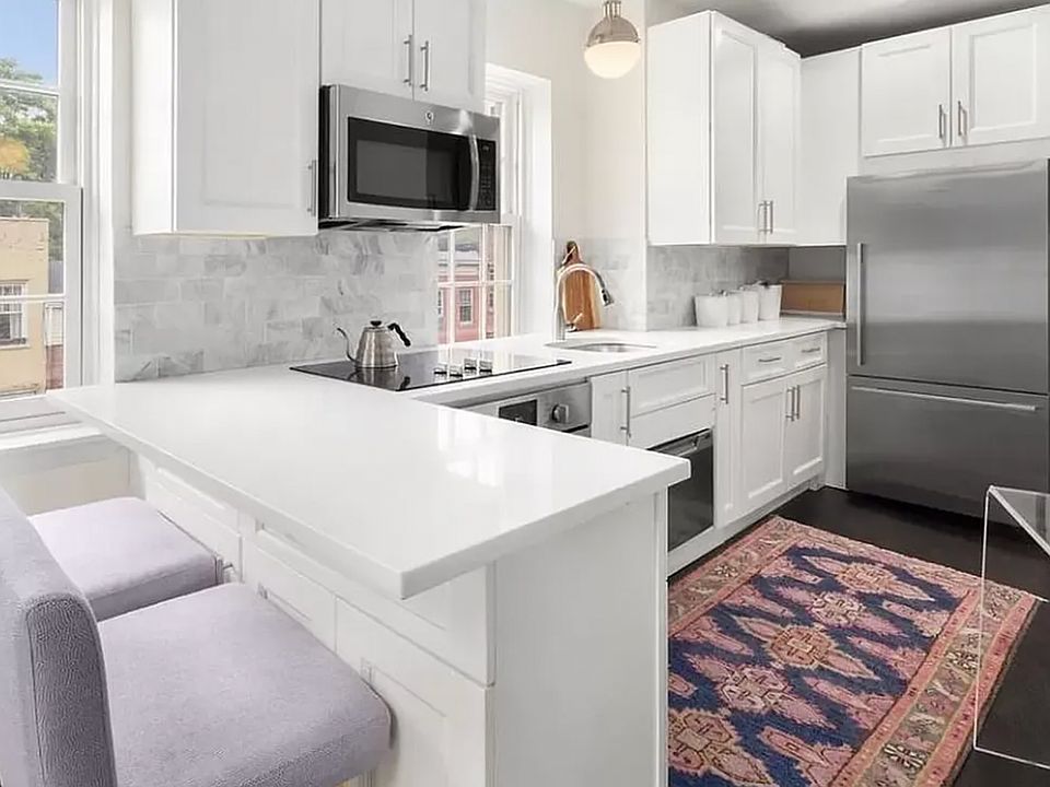 1st image of 316 W 11th St #2R