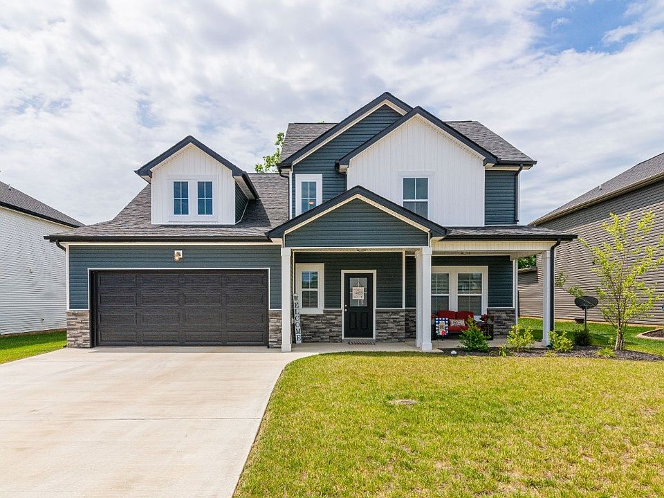 1st image of 614 Bassett Ln