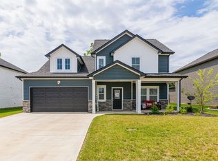614 Bassett Ln, Clarksville, TN 37043