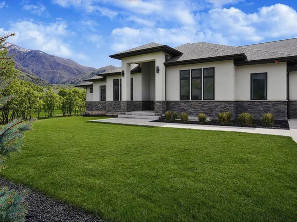 755 S Oak Dr, Woodland Hills, UT 84653