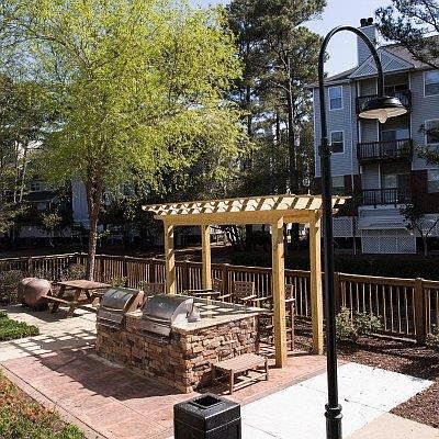 2nd image of 2208 Willow Oak Cir APT 211