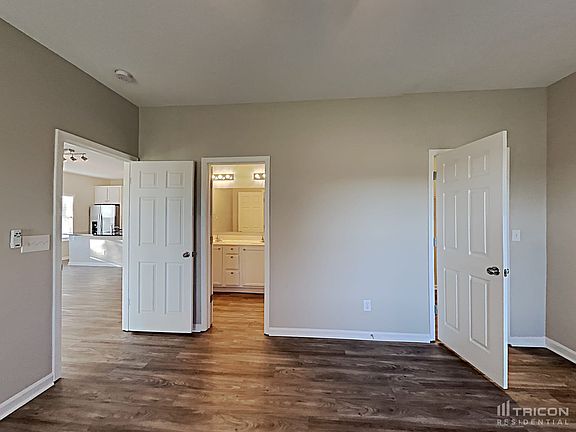 5th image of 129 Altondale Dr