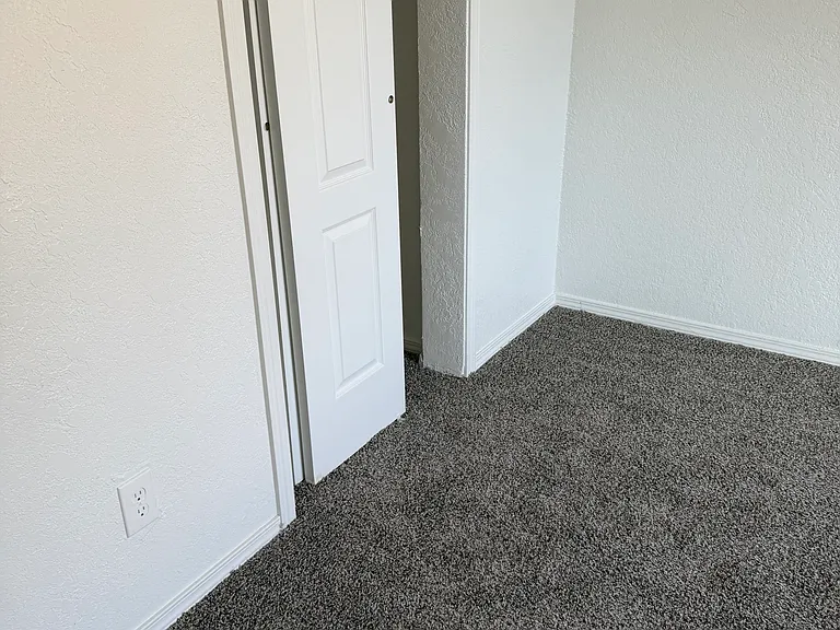 12528 Flora Alba Dr — Photo 6