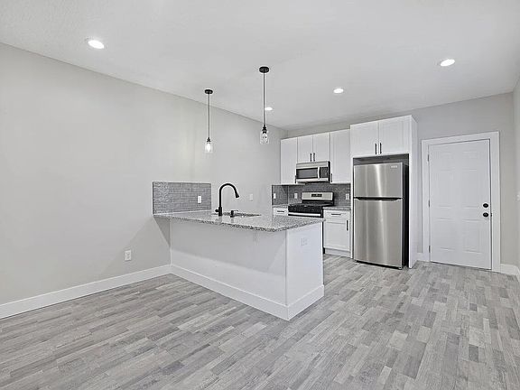 3rd image of 1159 Atcheson St #1159