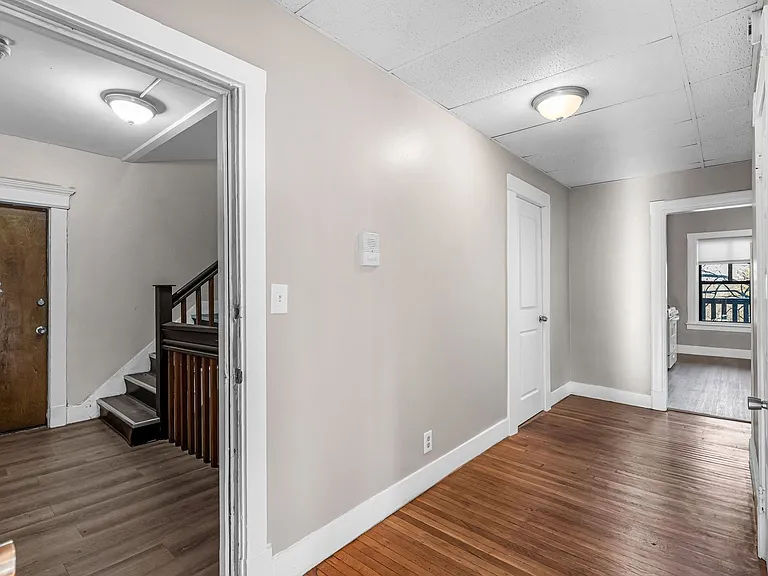 92 Woodside Terrace — Photo 28