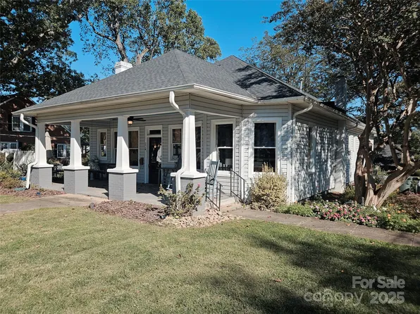 355 S College Ave, Newton, NC 28658