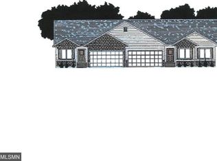 4121 Jarmann Ln, Shakopee, MN 55379