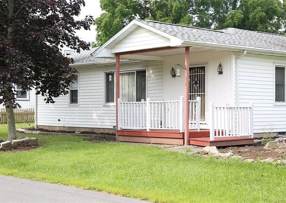 1st image of 8494 East Ave
