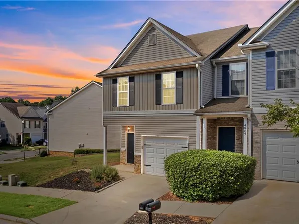 4805 Zephyr Cove Pl, Flowery Branch, GA 30542