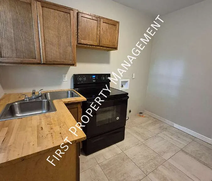 424 Booth Rd — Photo 7