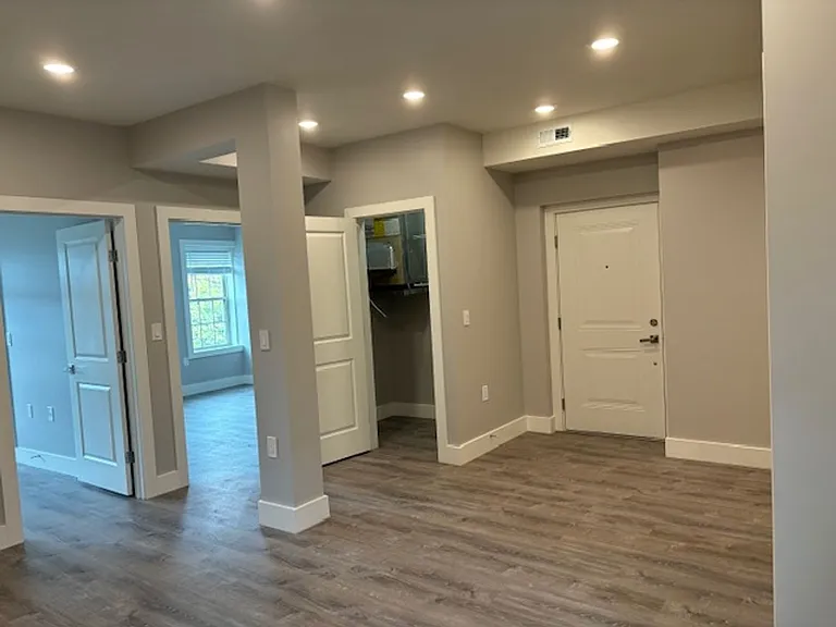 1825 Vernon St NW — Photo 7