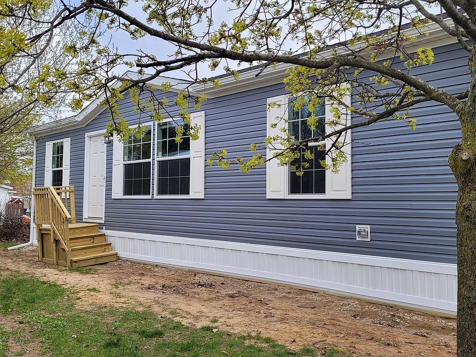 1st image of 1585 Ray Blvd #582