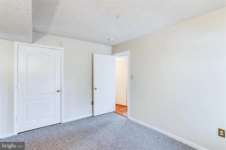 15602 Everglade Ln #301 — Photo 12