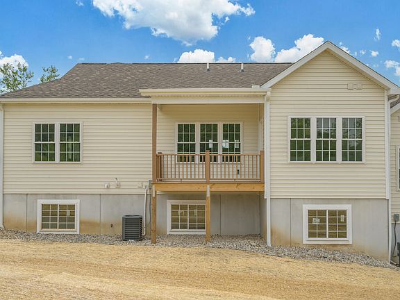 5th image of 205 Ridgeview Dr