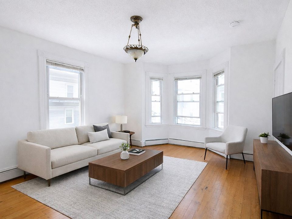 1st image of 22 Armstrong St APT 2
