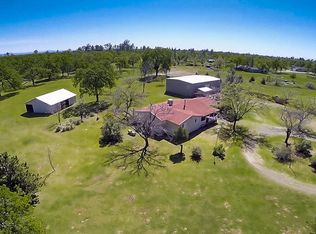 11779 Rebecca Ln, Redding, CA 96003