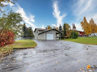 17827 Teklanika Dr, Eagle River, AK 99577