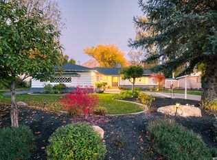 5405 S Woodcrest Dr, Holladay, UT 84117