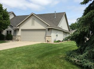 4915 Wildgrass Ln NW, Rochester, MN 55901