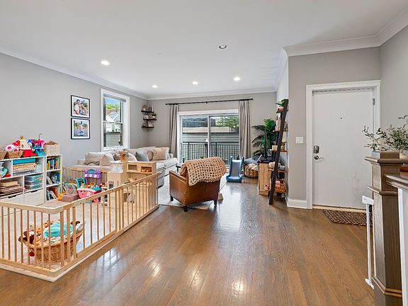 4th image of 1513 W Diversey Pkwy #1517-1E