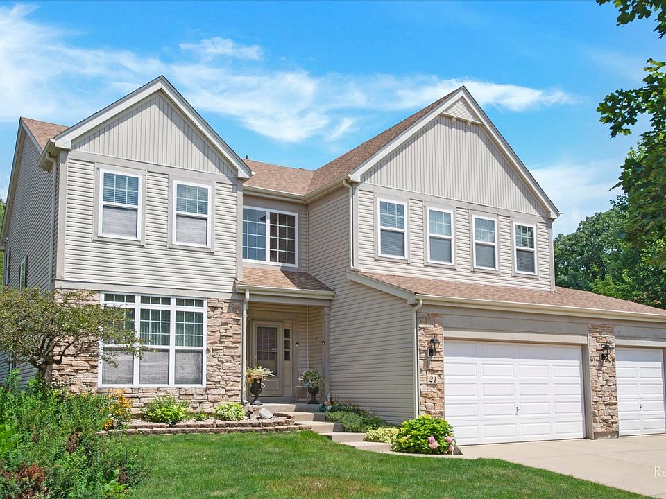 1st image of 21 Moraine Dr