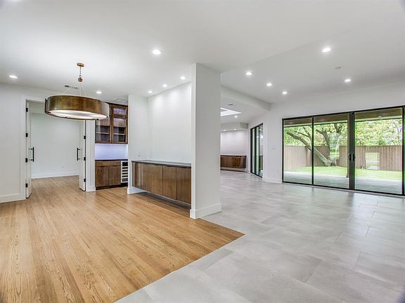 5th image of 7023 Midbury Dr