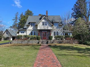 602 Sherwood Pkwy, Mountainside, NJ 07092