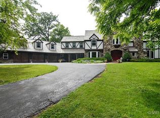 42680 N Sheridan Oaks Dr, Antioch, IL 60002