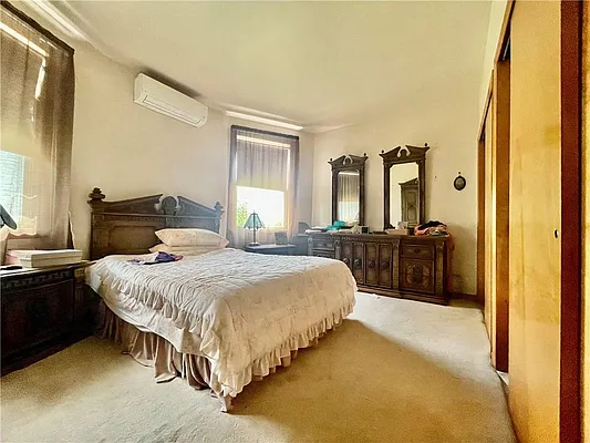 Sold by Remax Real Estate Professionals | media 12