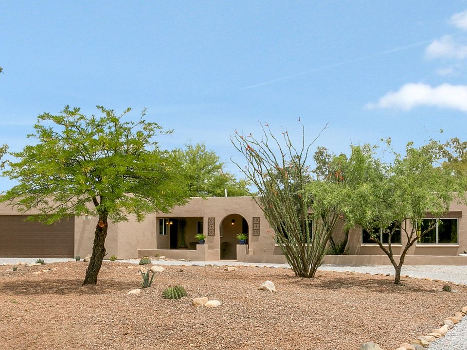 1st image of 1700 W Chapala Dr