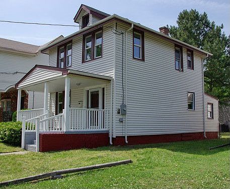 2nd image of 2746 Westminster Ave