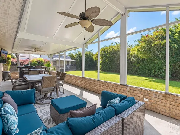 2410 Ennis Ct, Navarre, FL 32566