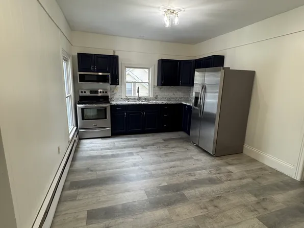 70 High St #2, Fairfield, ME 04937