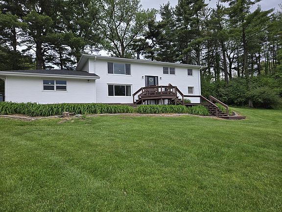 4th image of 15100 White Oak Ave