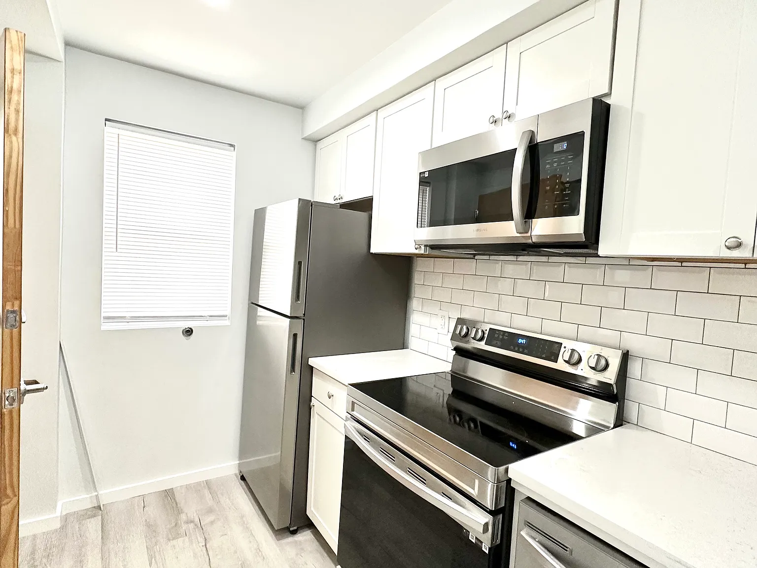 1 bed, 555 sqft, $1,380 — Photo 2