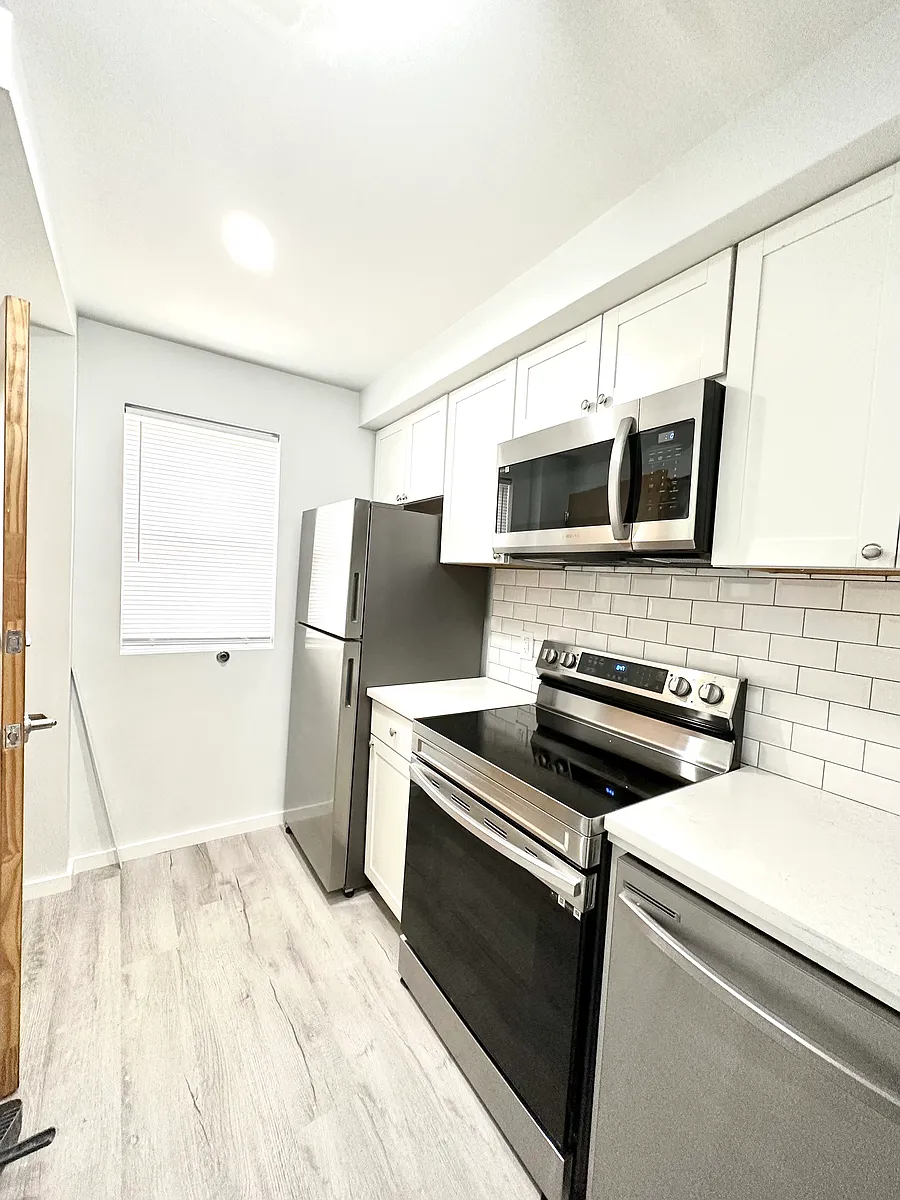 Building Photo - 1721 Mifflin St #3