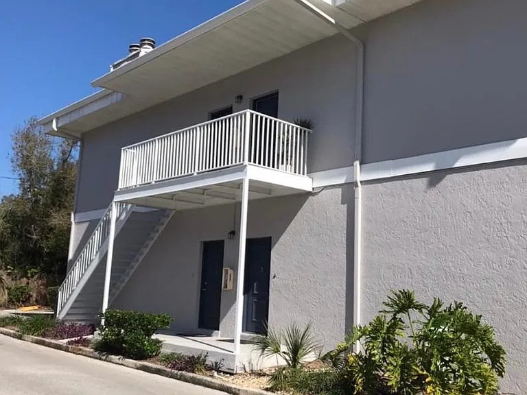 4405 W Fair Oaks Ave #5 — Photo 1