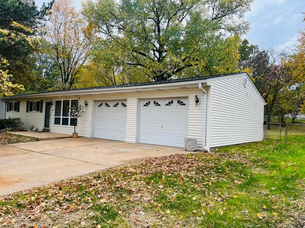 118 Flesher Dr, Ballwin, MO 63011