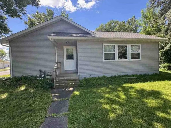 904 Lee St, Rice Lake, WI 54868