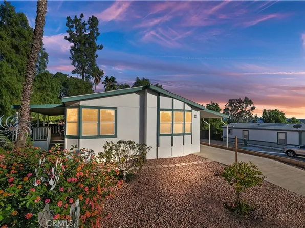 32600 State Highway 74 Space 35, Hemet, CA 92545