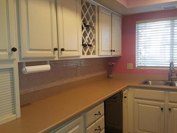 4th image of 2232 W Lindner Ave Unit 1
