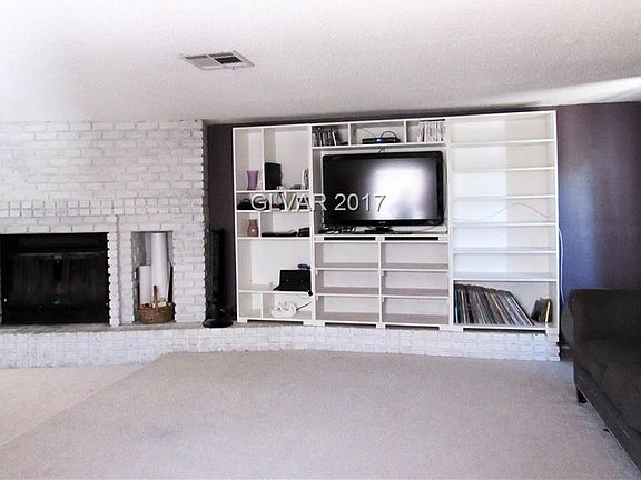 5th image of 2512 Lakeside Dr