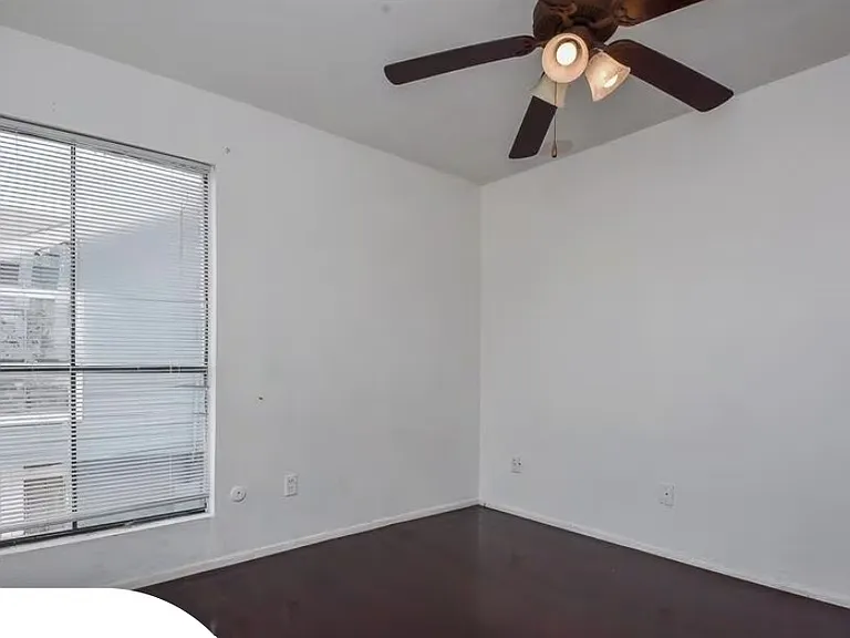 8405 Wilcrest Dr #2700 — Photo 23