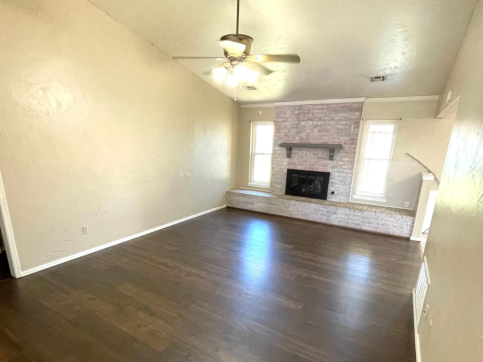908 Cooper Ln — Photo 4